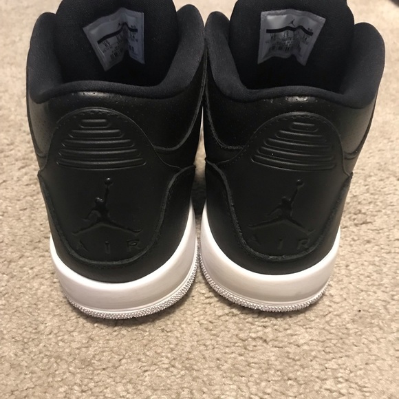 black jordans with white sole